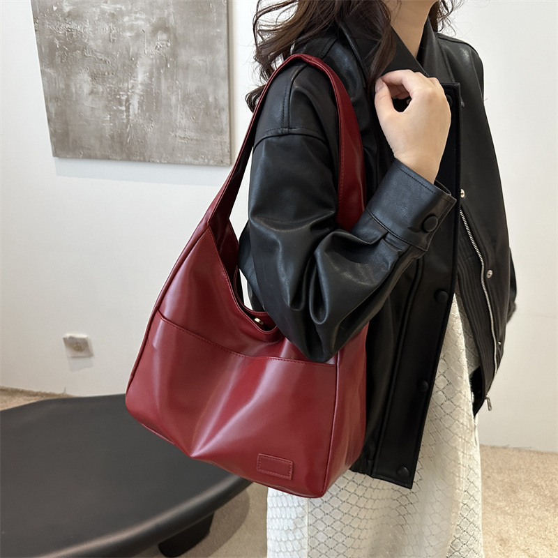YAYA | Essential Shoulder Bag