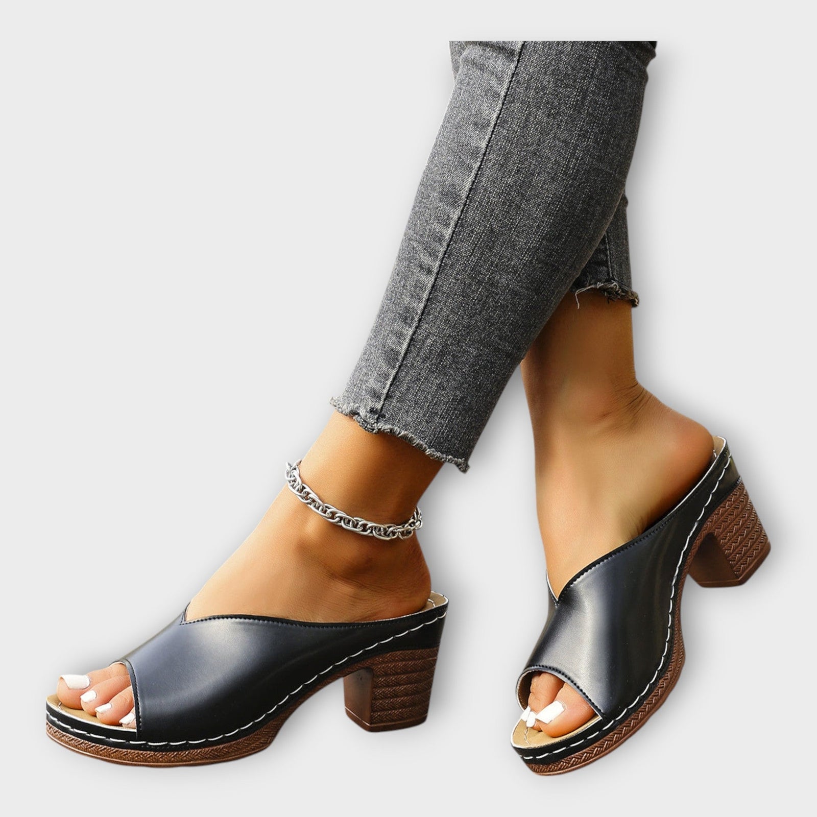 Heels with Thick Heel and Open Back